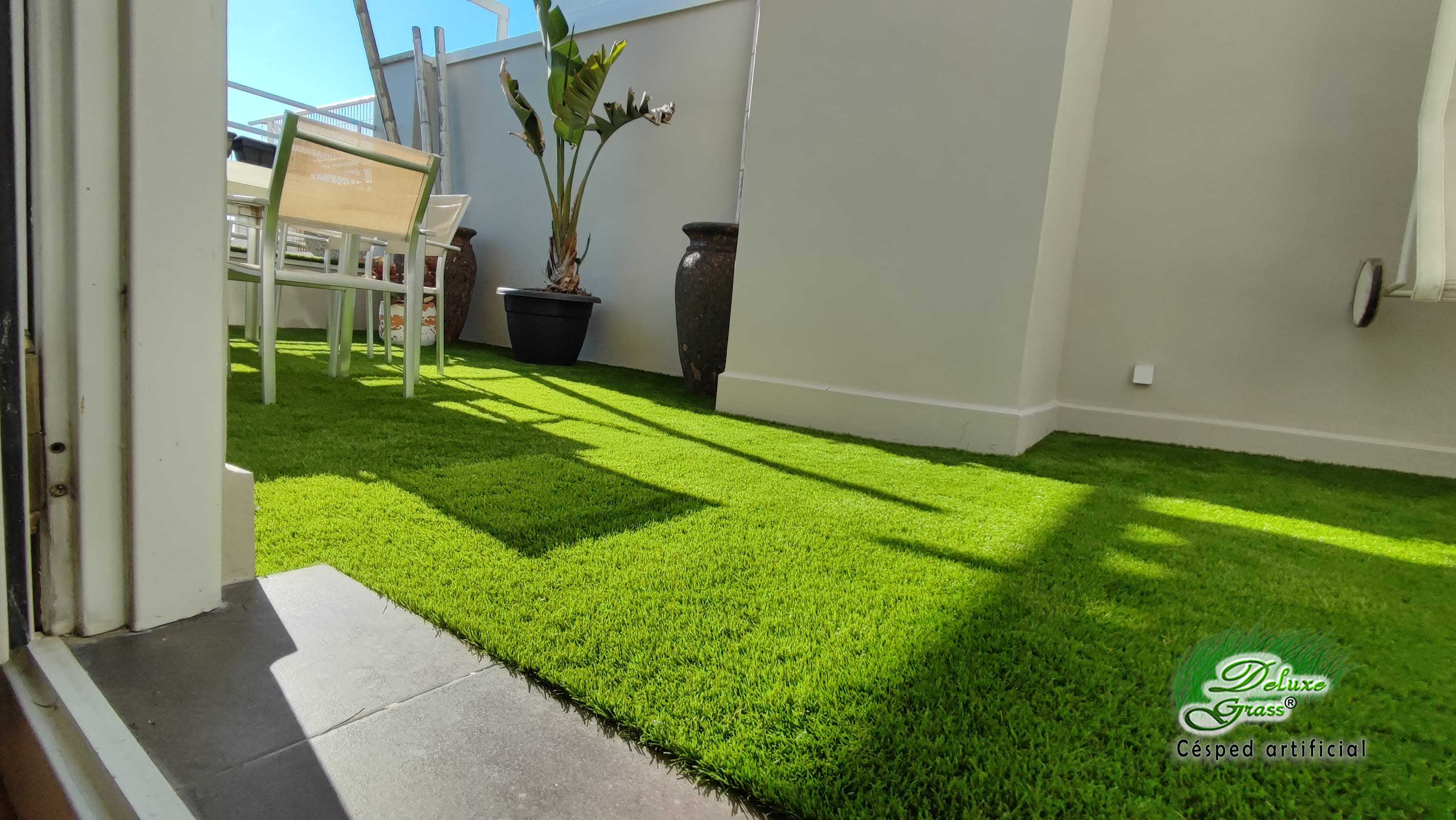 cesped-artificial-jardines-40mm-lv2.40 deluxegrass